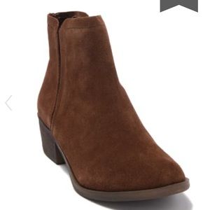 Kensie chocolate Gamal Suede Boot